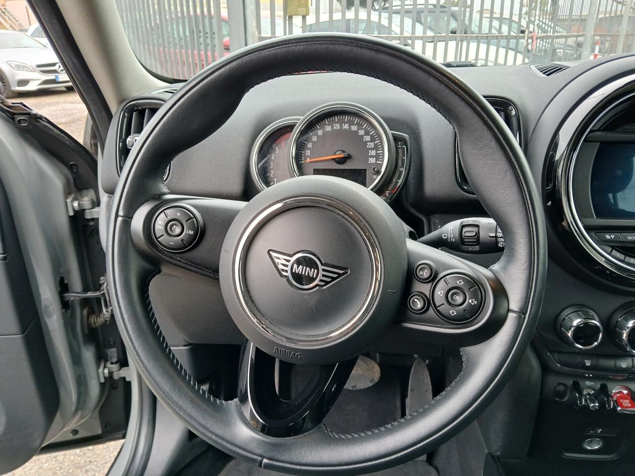 Mini Countryman 2.0 Cooper D Business Aut.