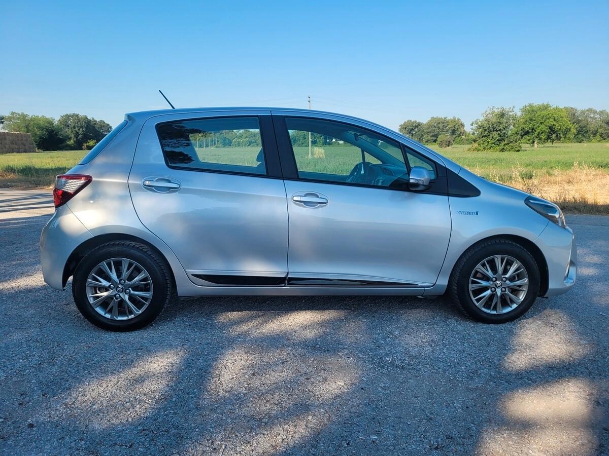 Toyota Yaris 1.5 Hybrid 5 porte Active