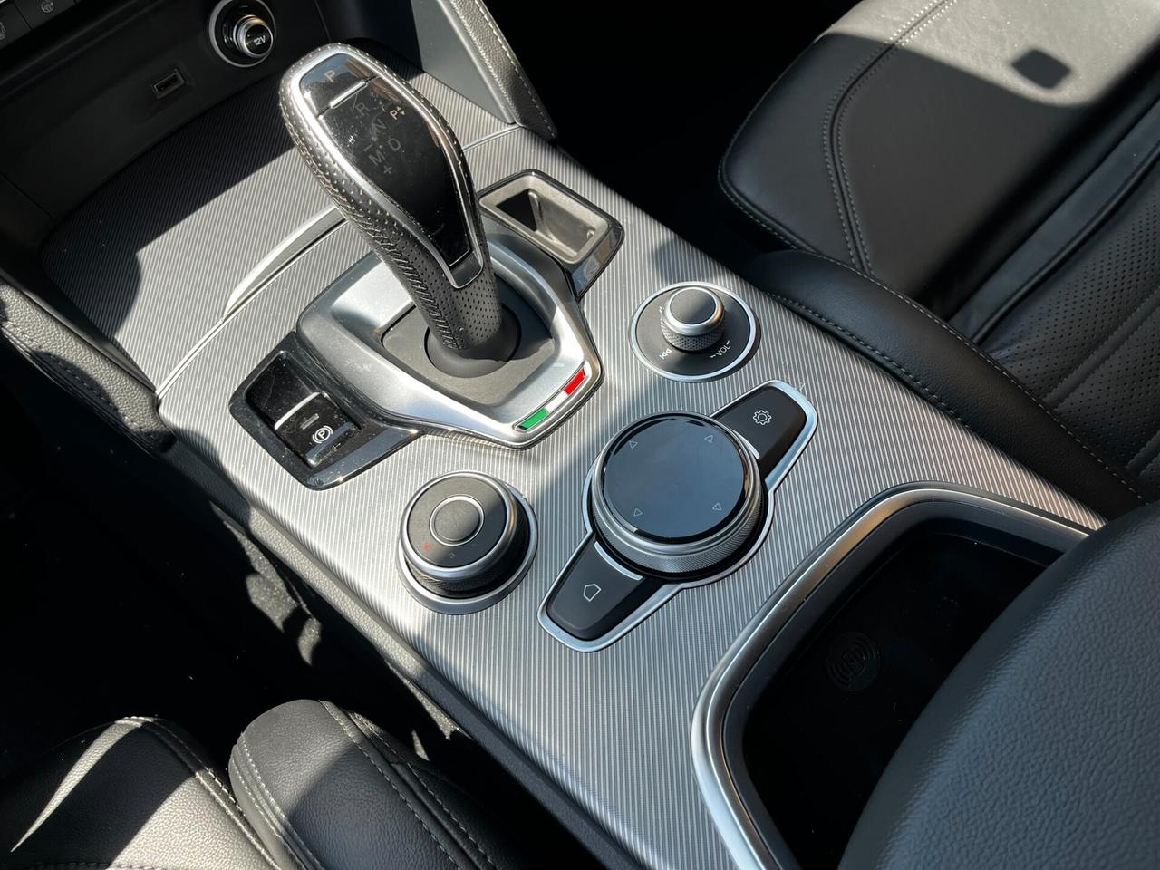 Alfa Romeo Stelvio 2.2 Turbodiesel 210CV AT8 Q4 Veloce