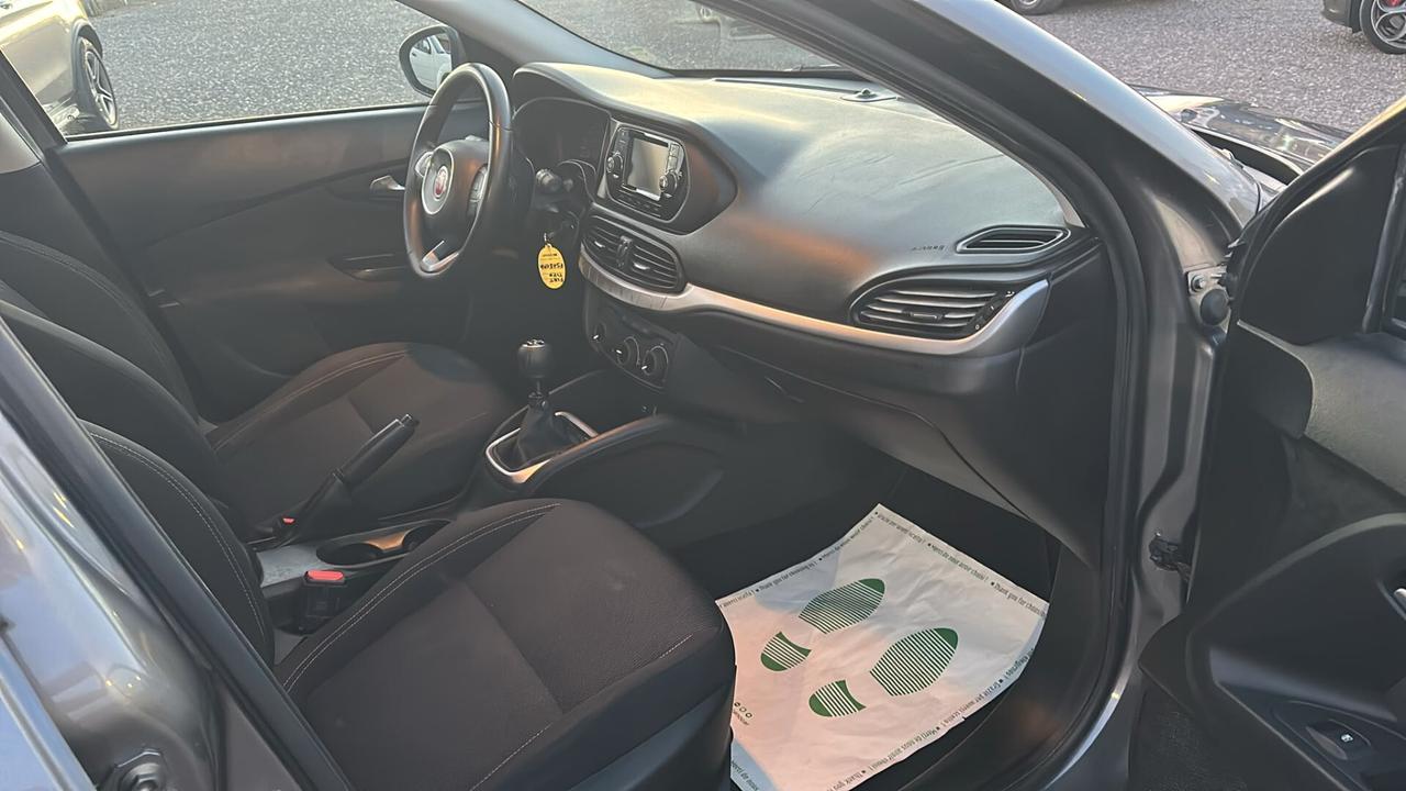 Fiat Tipo 1.6 Mjt S&S 5 porte S-Design