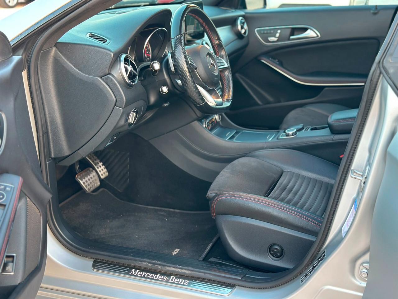 Mercedes CLA 220 4Matic Autom Premium TETTO/FULL