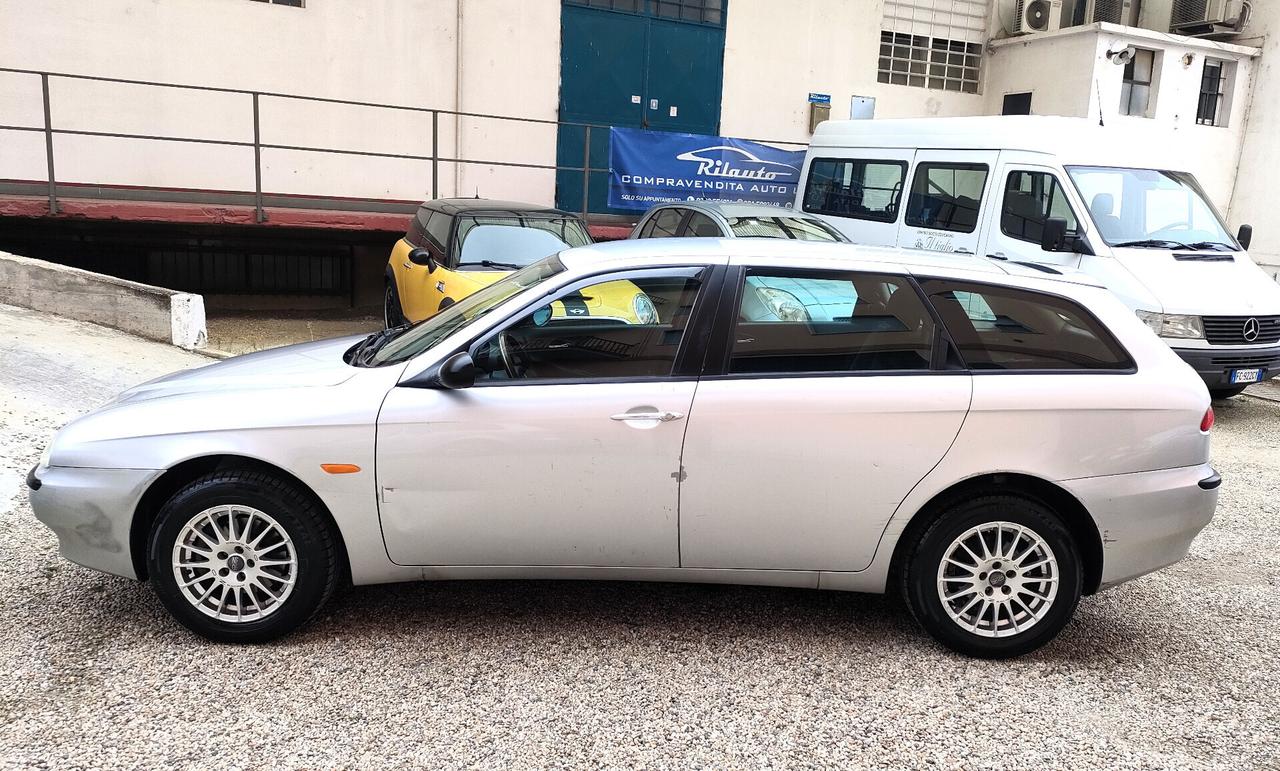 Alfa Romeo 156 1.6i 16V Twin Spark cat Sportwagon Progression