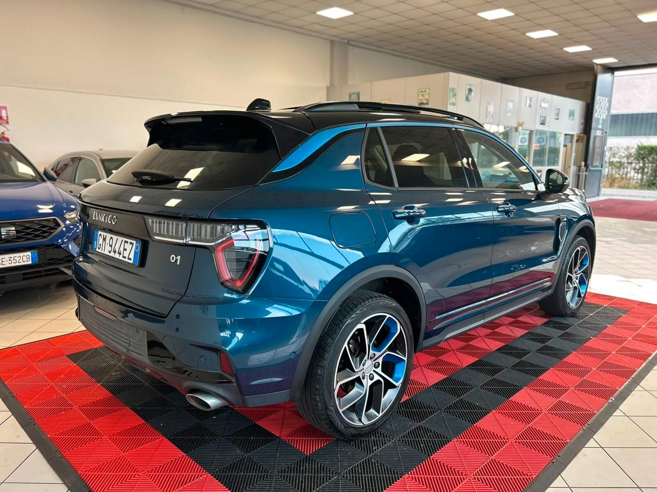 Lynk&co 01 PHEV