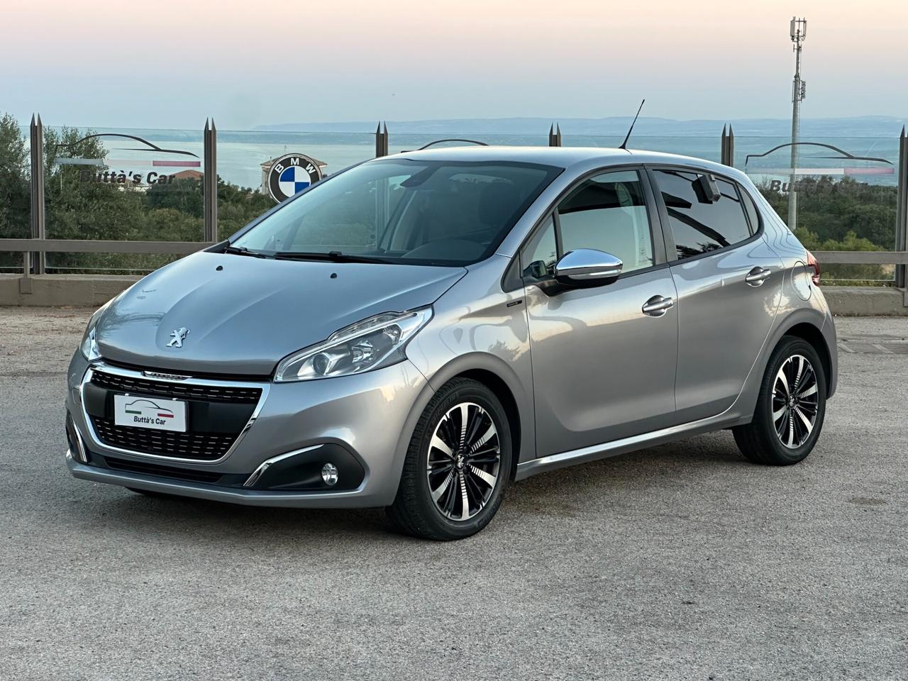 Peugeot 208 1.5 BlueHDi 100cv Signature - 2019 - 65.000 km