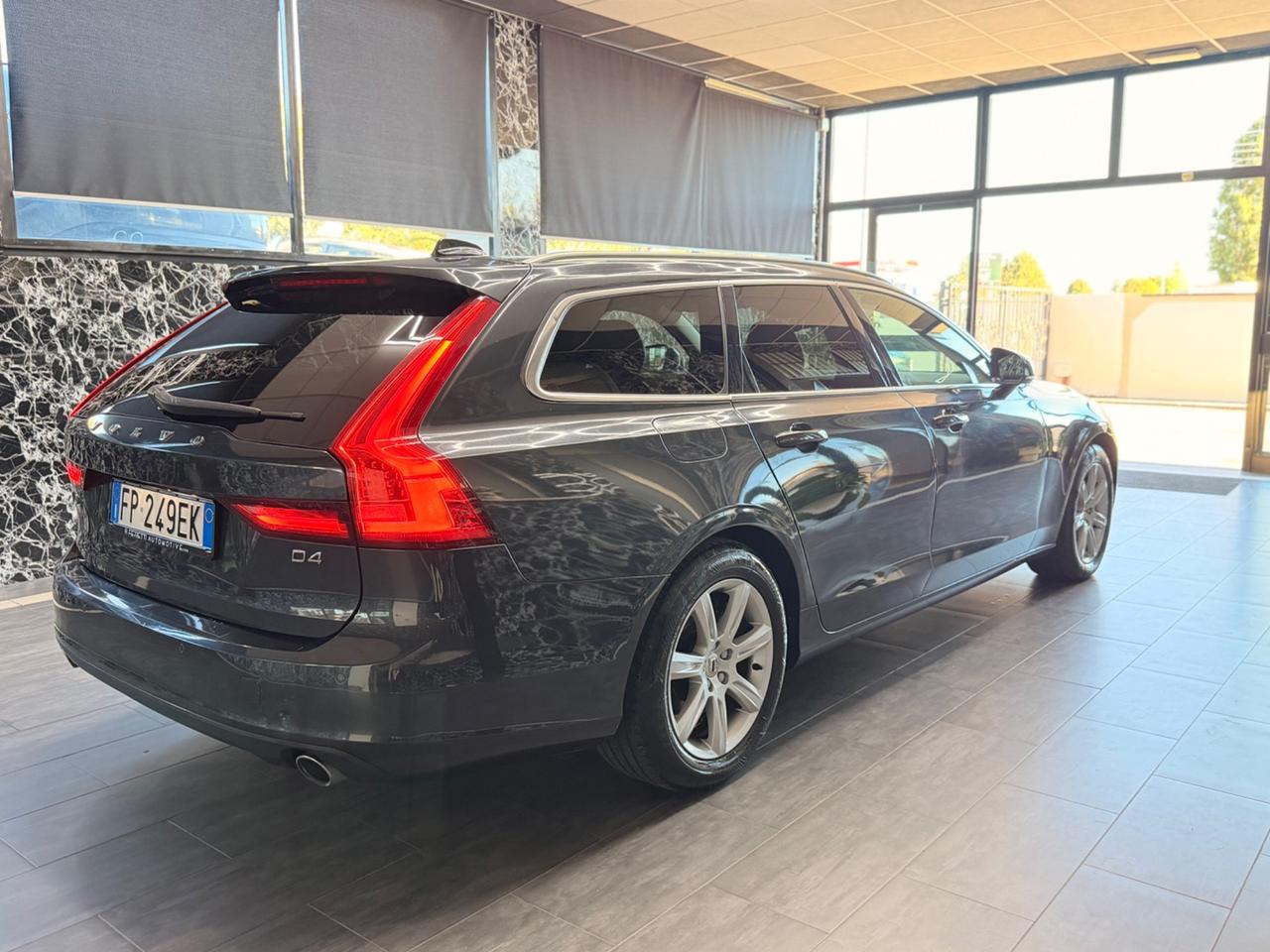 Volvo V90 D4 Geartronic R-design