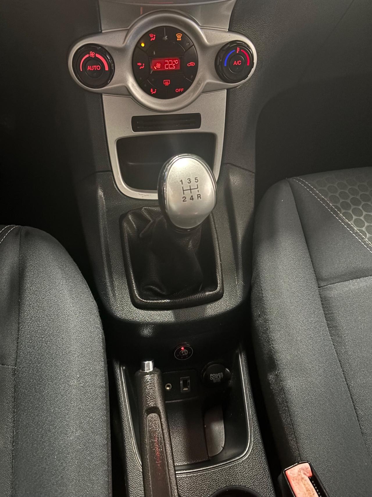 Ford Fiesta 1.4 GPL 2030 Titanium