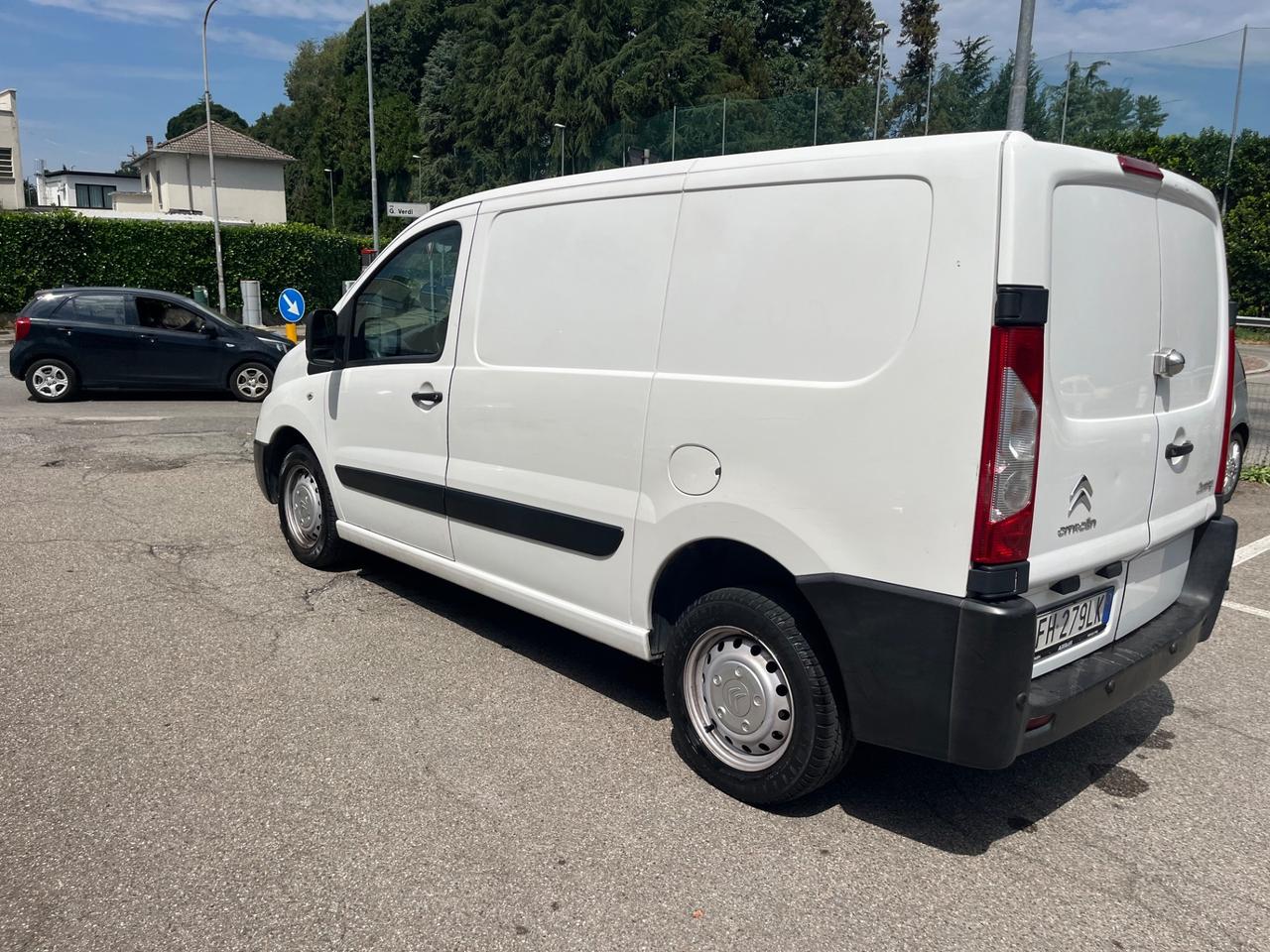 Citroen Jumpy 2.0HDI/94CV/Euro5B con FAP/3Posti e 5Porte/la portata 970KG/unico proprietario
