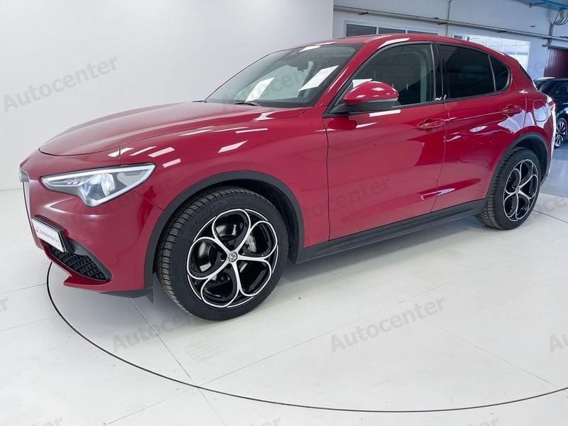 Alfa Romeo Stelvio 2.2 t Business Q4 190cv auto my19