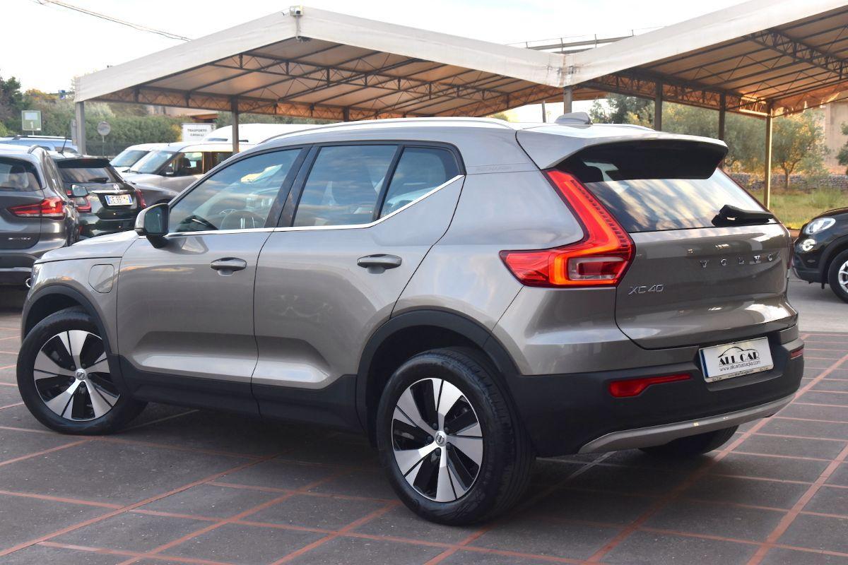 Volvo XC40 T5 Recharge Plug-in Inscription Expression