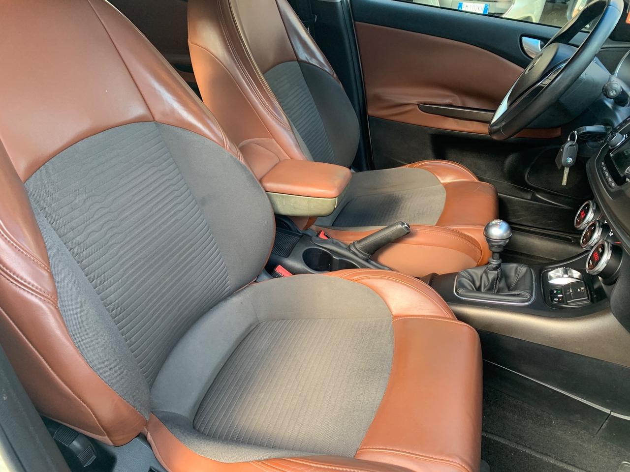 Alfa Romeo Giulietta 1.6 JTDm-2 105 CV Exclusive