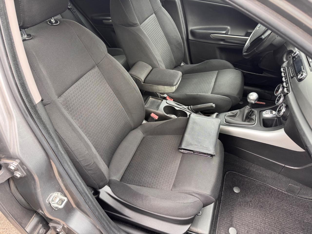 Alfa Romeo Giulietta 1.6 JTDm-2 neopaten garanzia 12m