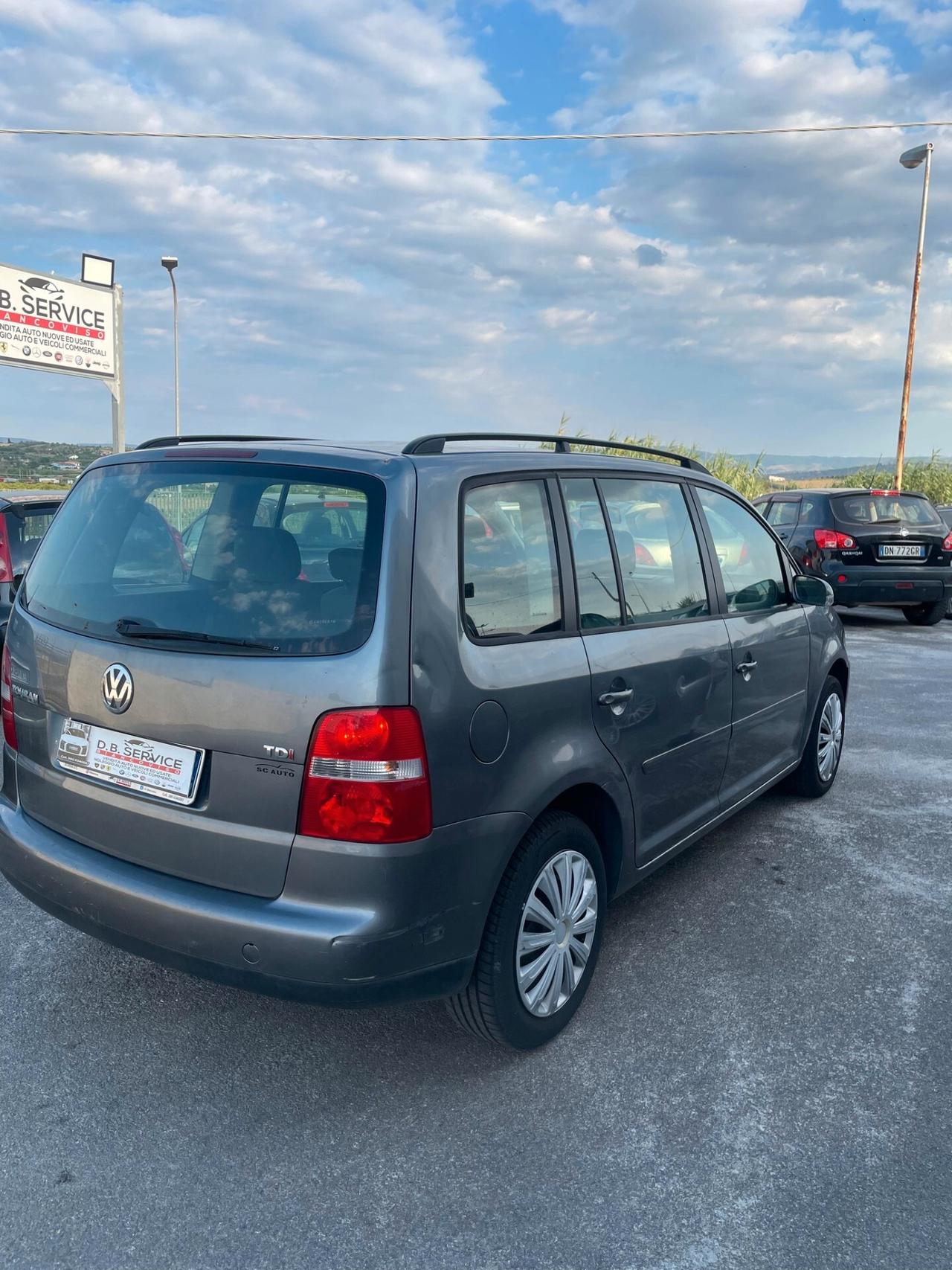 Volkswagen Touran