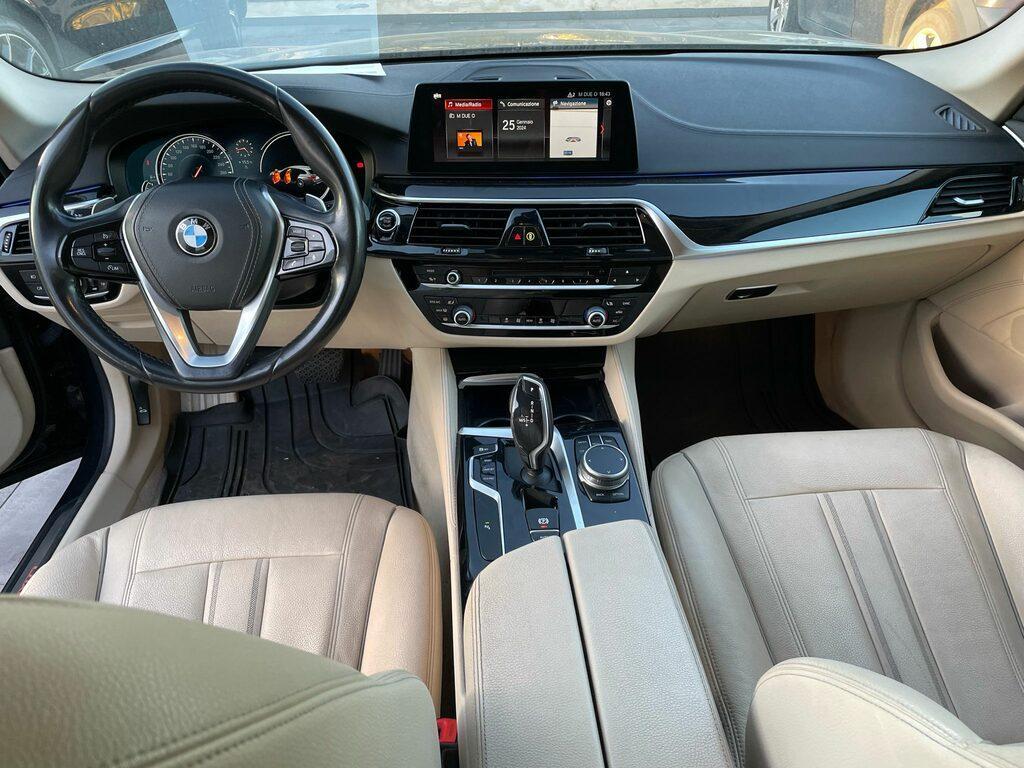 BMW Serie 5 Touring 520 d Luxury Steptronic