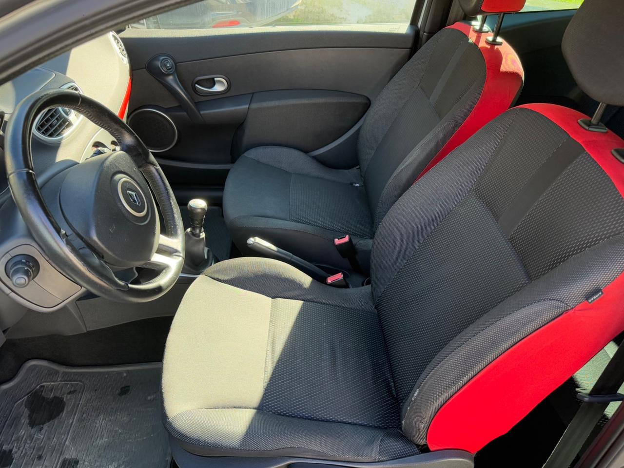 Renault Clio 1.2 16V 3 porte Rip Curl