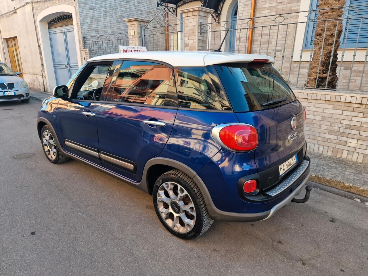 Fiat 500L 1.6 Multijet TREKKING (GANCIO TRAINO)