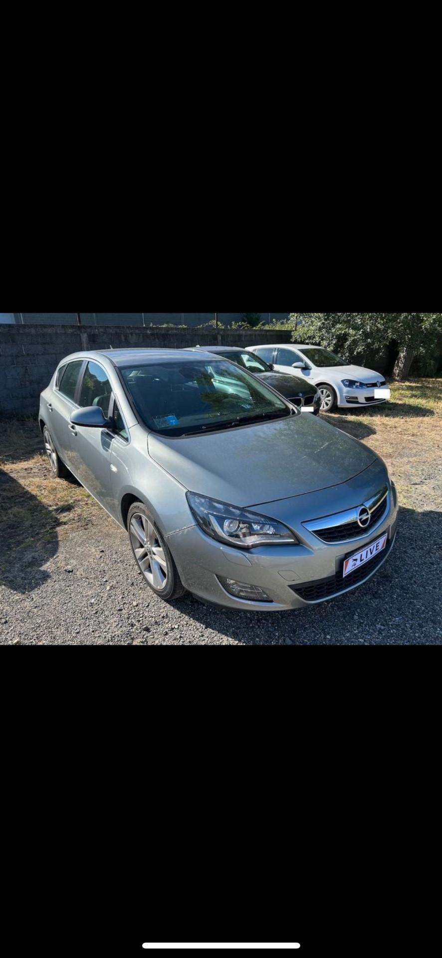 Opel Astra Cosmo 1.7 ECOTEC CDTI 110cv