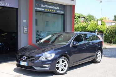 VOLVO V60 D2 Geartronic Automatica Navi Tel USB LED Cockpit