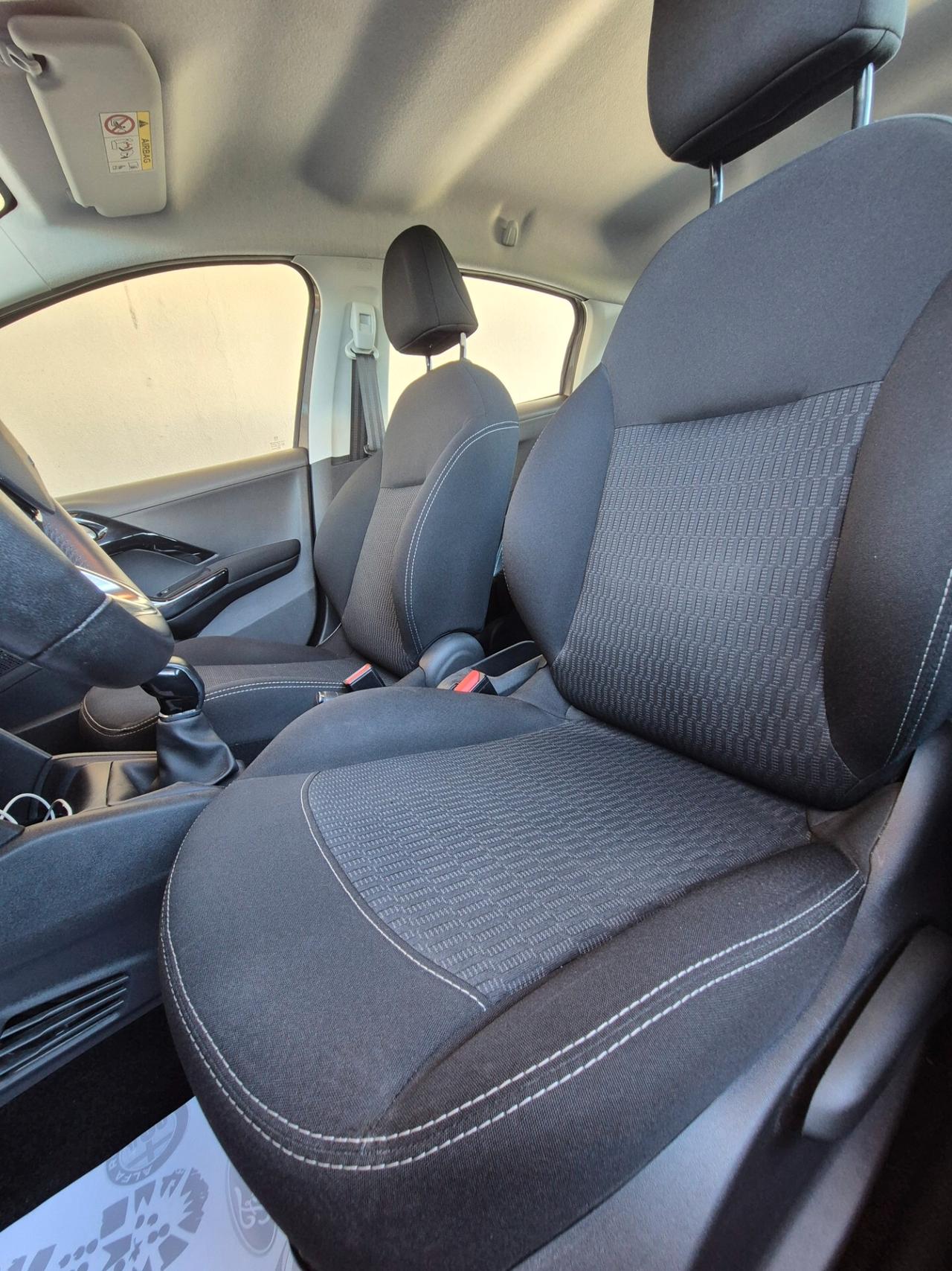Peugeot 208 BlueHDi 75 5 porte Allure
