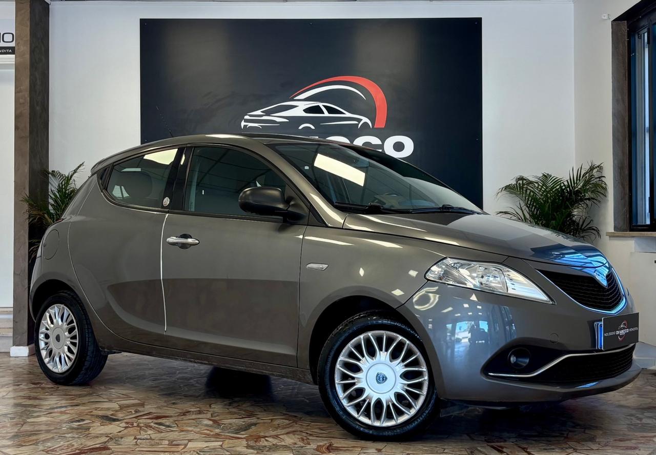 Lancia Ypsilon 1.2 69 CV 5 porte GPL Ecochic Gold