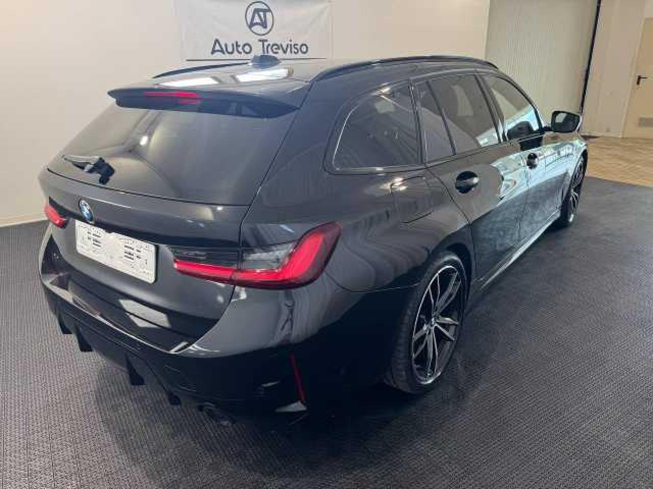 BMW 320 Touring mhev 48V xdrive Msport auto