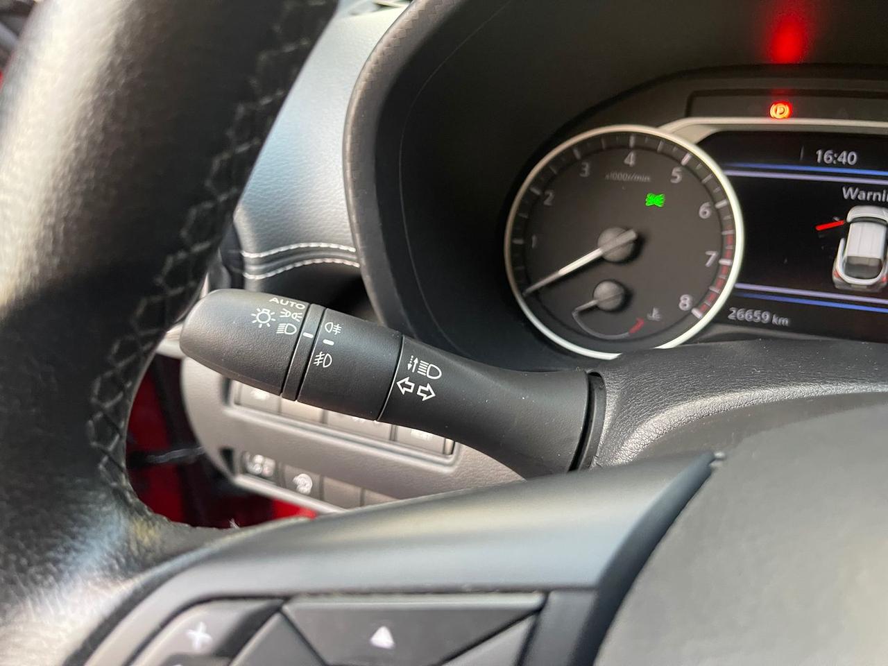 Nissan Juke N-Connecta 1.0 DIG-T 114 #7940