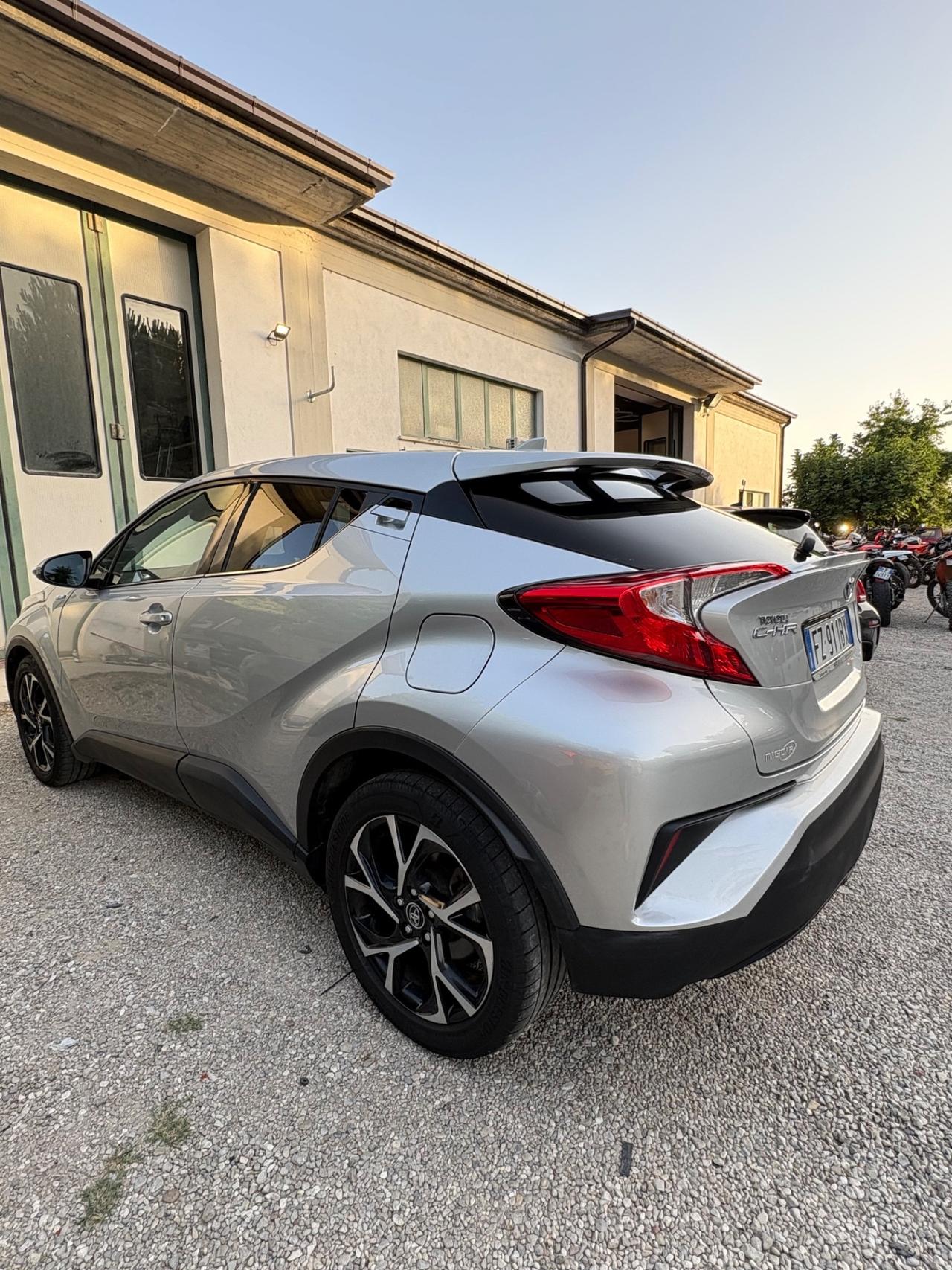 Toyota C-HR 1.8 Hybrid E-CVT Style+