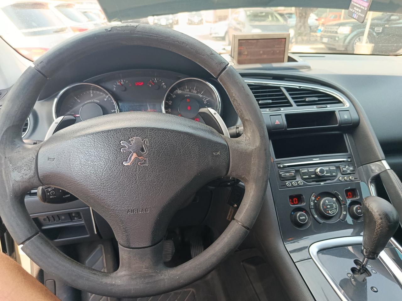 Peugeot 3008 1.6 HDi 112CV cambio robotizzato Premium