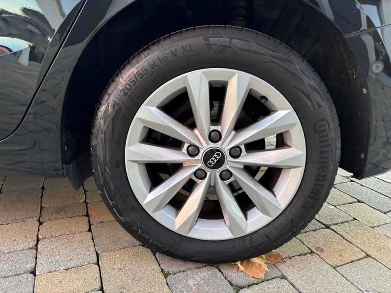 Audi A3 SPB 30 TDI S tronic Business LED-NAVI