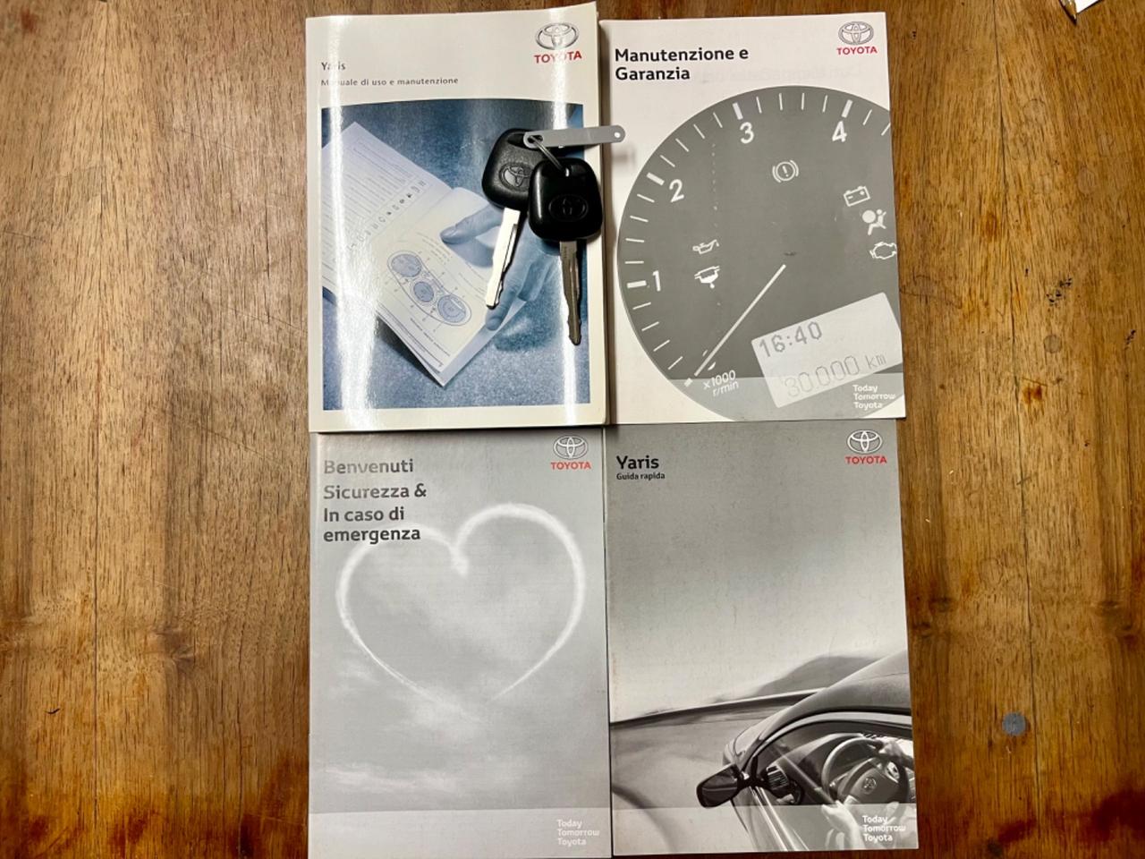 Toyota Yaris 1.0benz 2010 128.000km perfetta per neopatentati