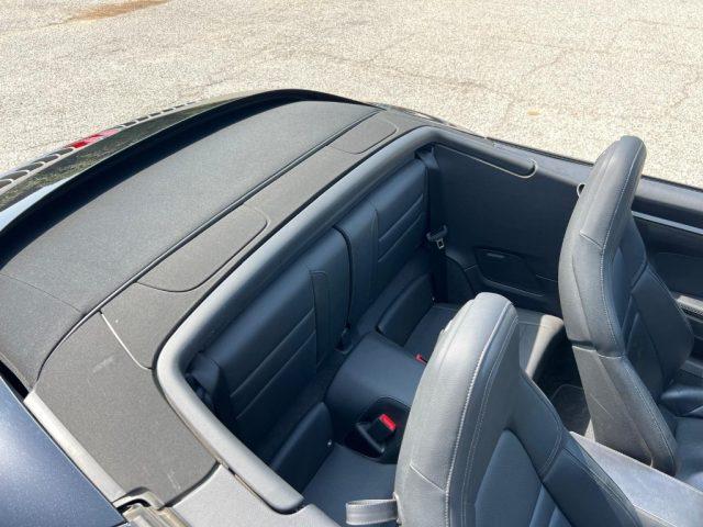 PORSCHE 911 992 Carrera 4 Cabriolet