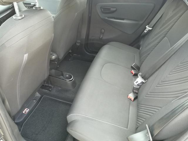 LANCIA Ypsilon 1.0 FireFly 5 porte S&S Hybrid Silver