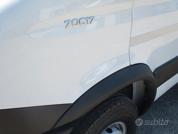 Iveco Daily 70C17 3000 170CV E5 CENTINA DA 4.50 M