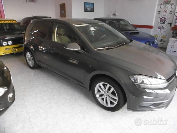 VOLKSWAGEN Golf 1.6 TDI 90 CV 5p. Trendline Blue
