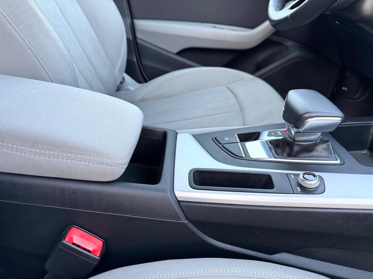 AUDI A4 2.0 Tdi Avant S-Tronic - Led 18