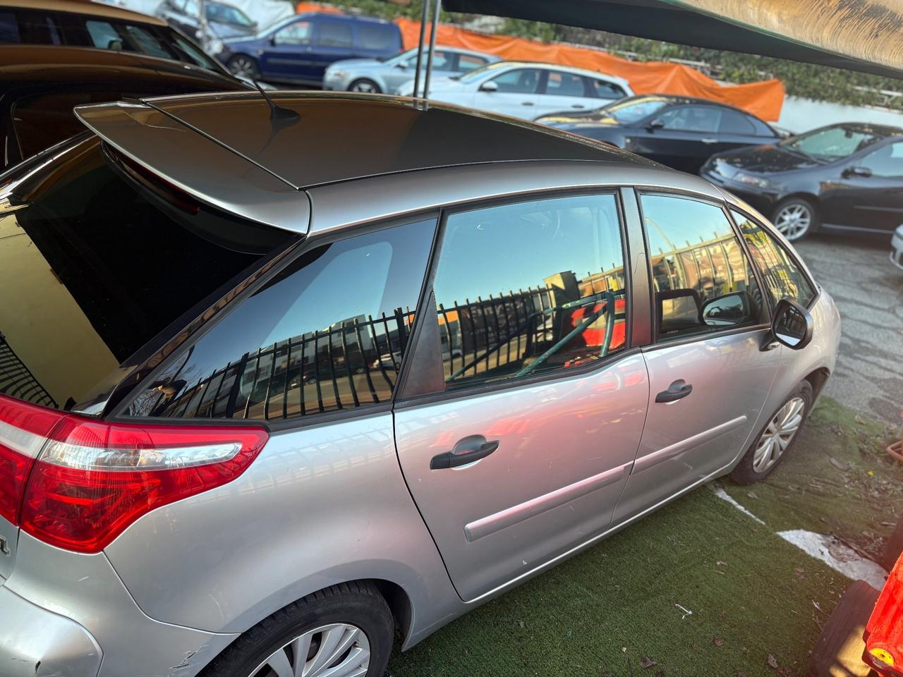 Citroen C4 Picasso 1.8 Elegance