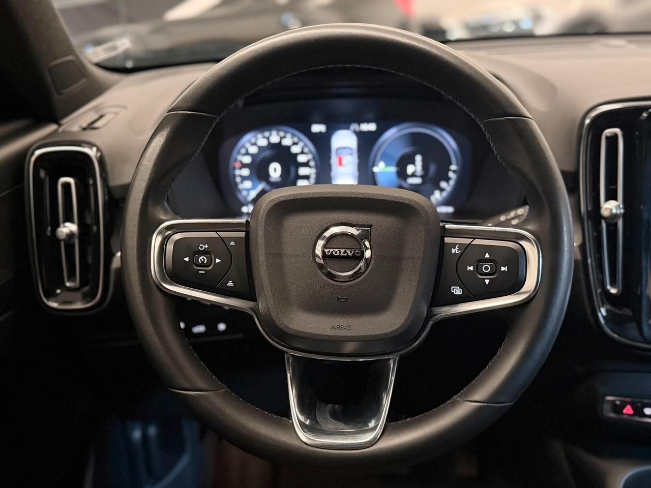 Volvo XC40 B3 automatico Core