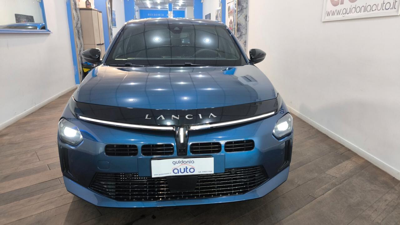 Lancia Ypsilon Hybrid e-DCT Edizione Cassina
