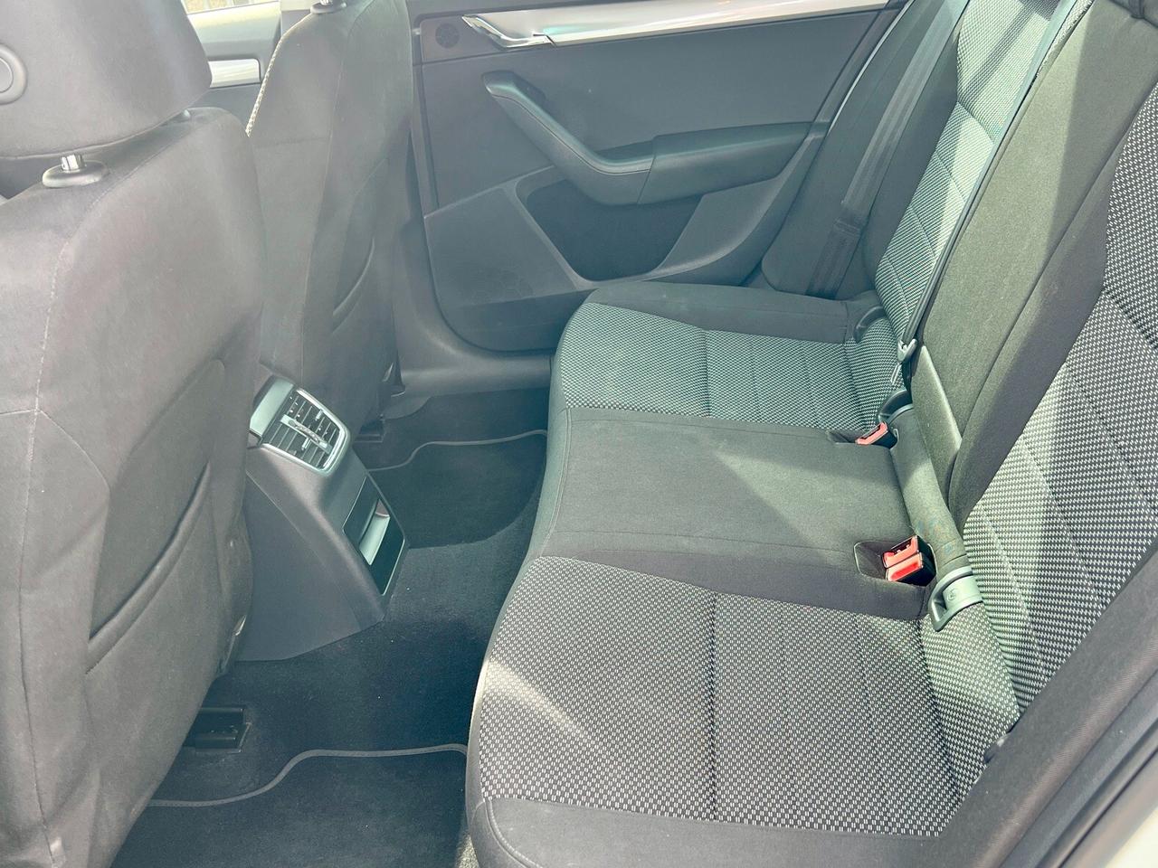 Skoda Octavia Wagon 1.6 TDI 110 CV DSG