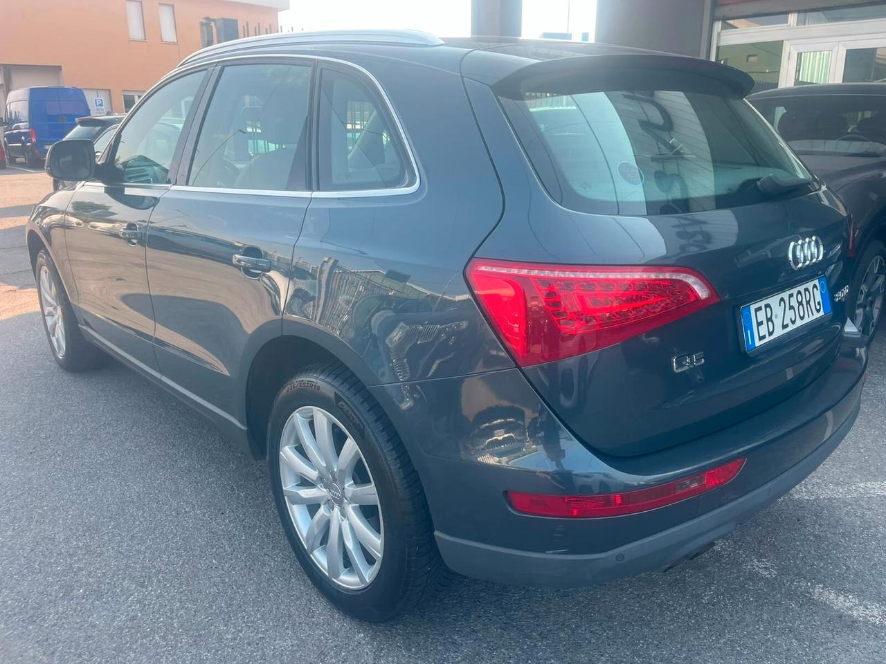 Audi Q5 2.0 tdi quattro 170cv s-tronic dpf
