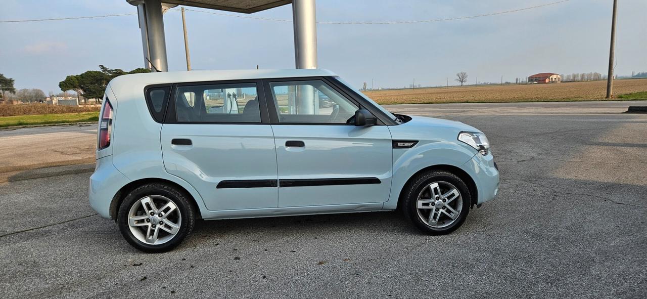 Kia Soul 1.6 CVVT Active