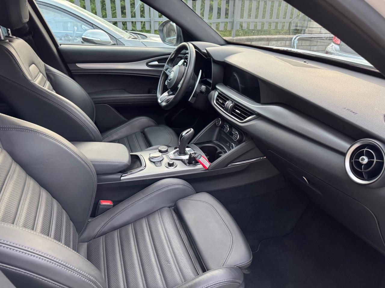 Alfa Romeo Stelvio 2.2 Turbodiesel 210 CV AT8 Q4 Veloce