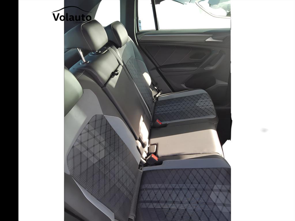 VOLKSWAGEN Tiguan II 2021 - Tiguan 2.0 tdi R-Line 150cv dsg