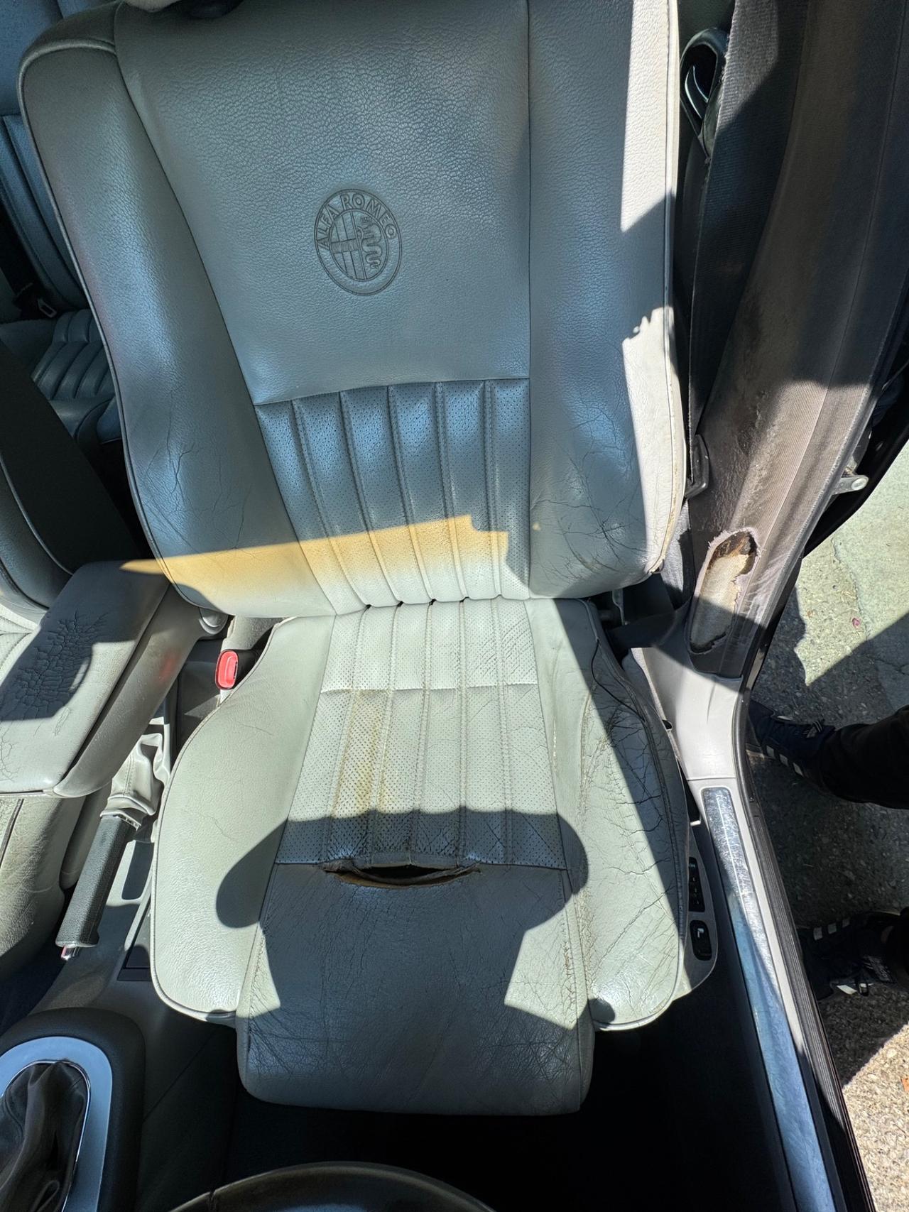 Alfa Romeo 166 2.0i 16V Twin Spark cat Distinctive con impianto a Metano