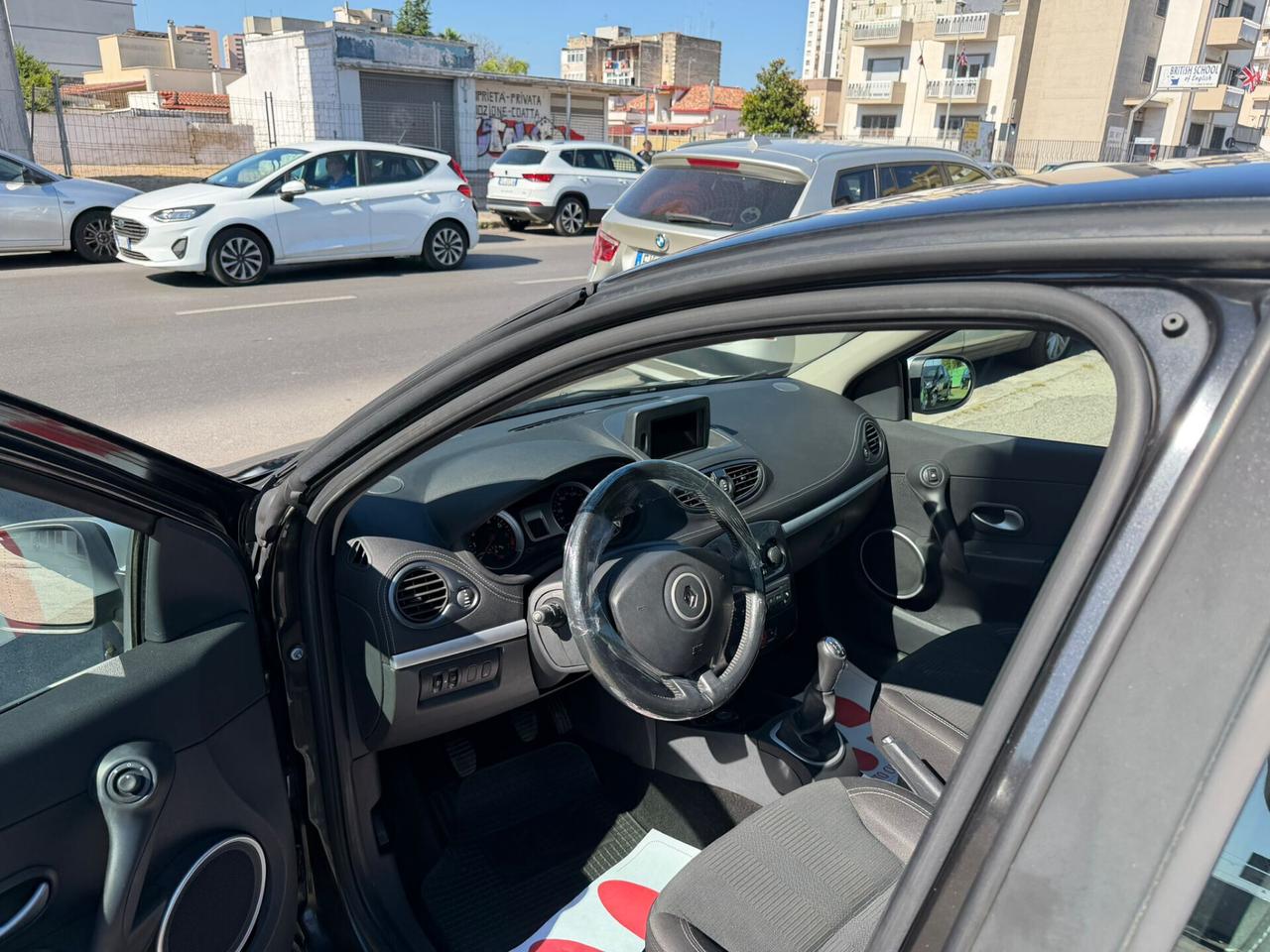 Renault Clio 1.2 16V 5 porte Dynamique