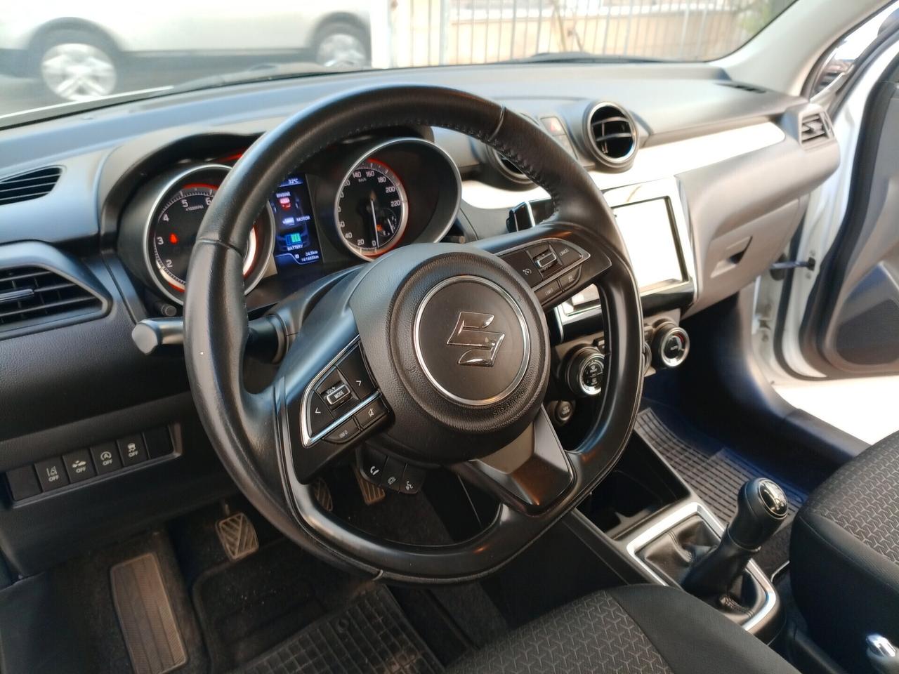 Suzuki Swift 1.2 Hybrid Top