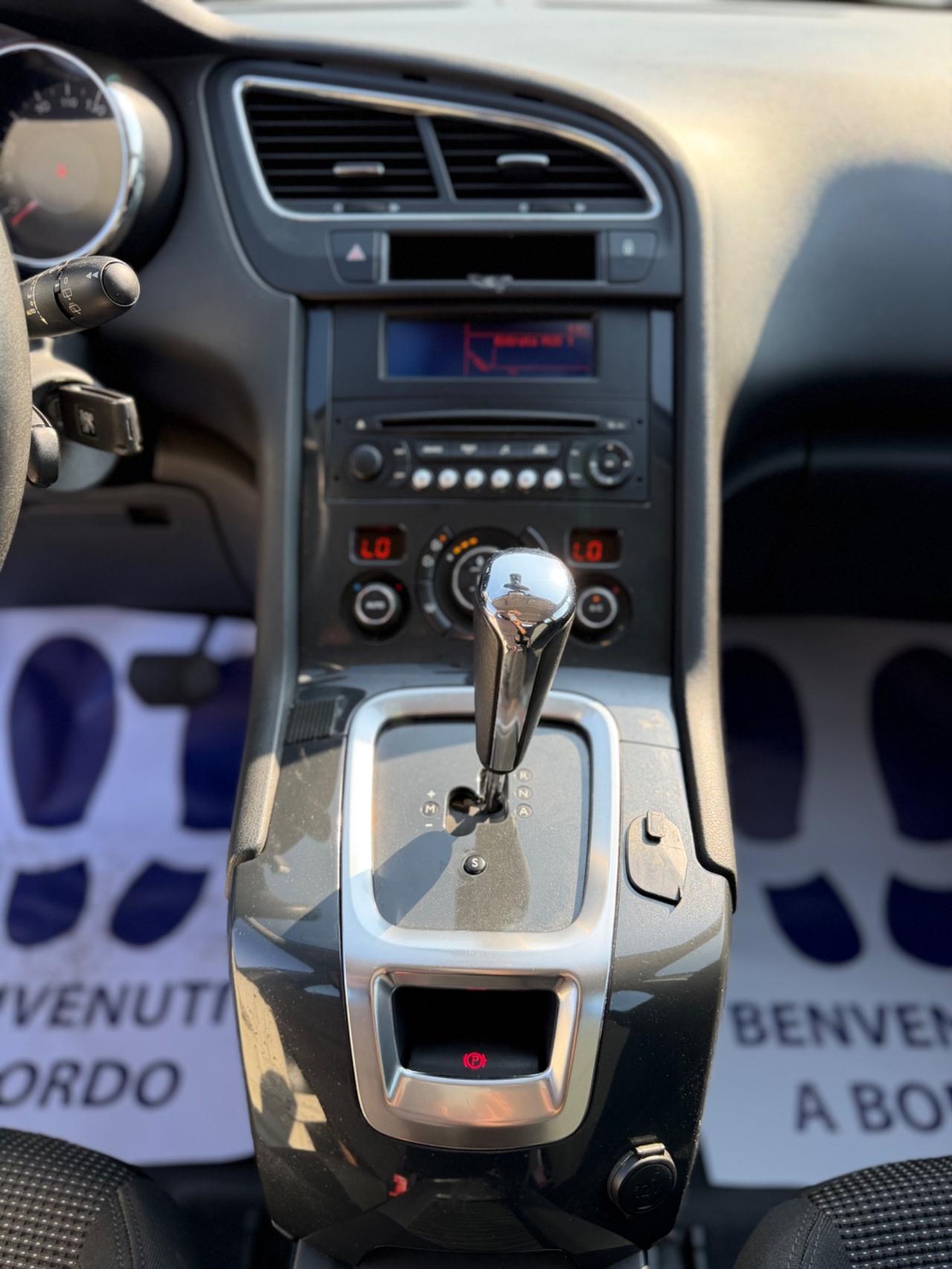 Peugeot 5008 1.6 e-HDi 112CV Stop&Start cambio robotizzato Tecno