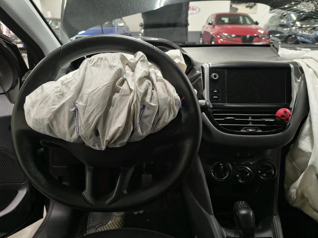 Peugeot 208 1.6 BlueHDi 5 porte*SINISTRATA* X COMMERCIANTI