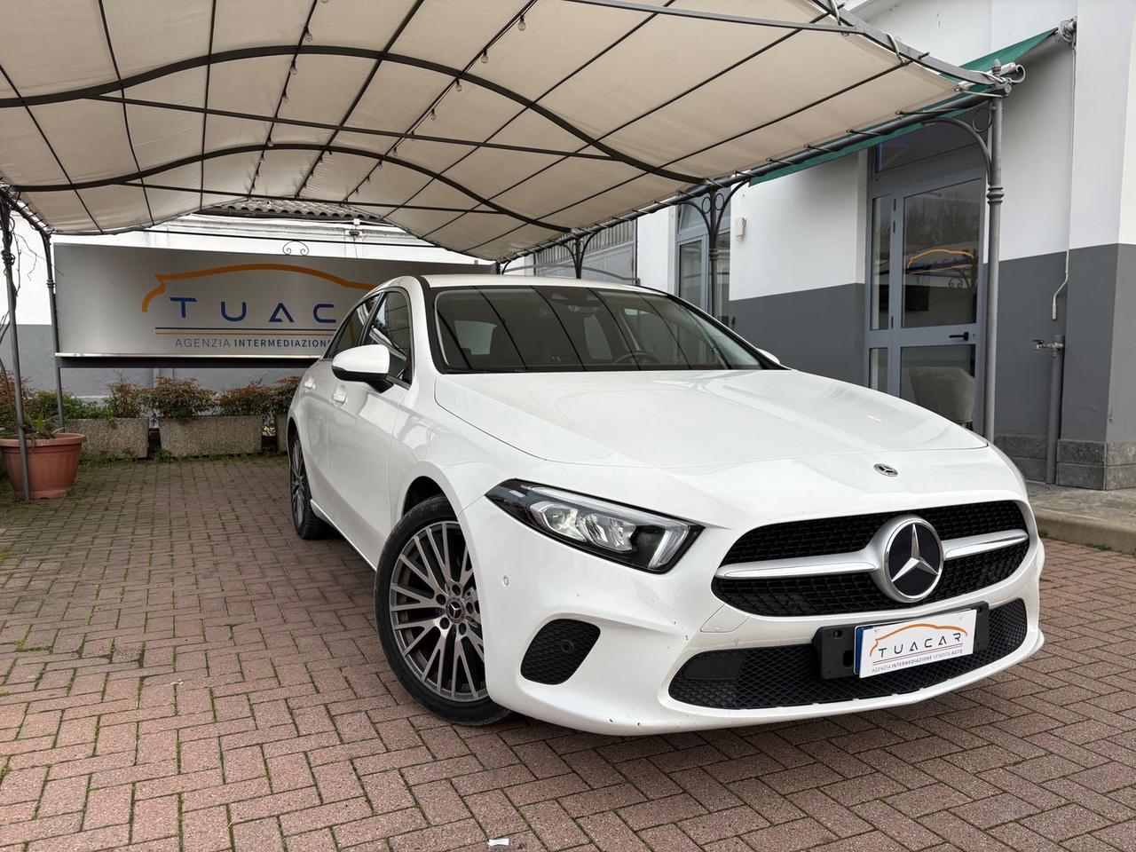 Mercedes-Benz A 180 Business Plus A 180 D #9757