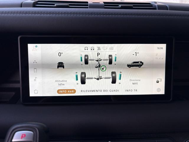 LAND ROVER Defender 110 3.0D I6 200 CV AWD Auto X-Dynamic SE AUTOCARRO