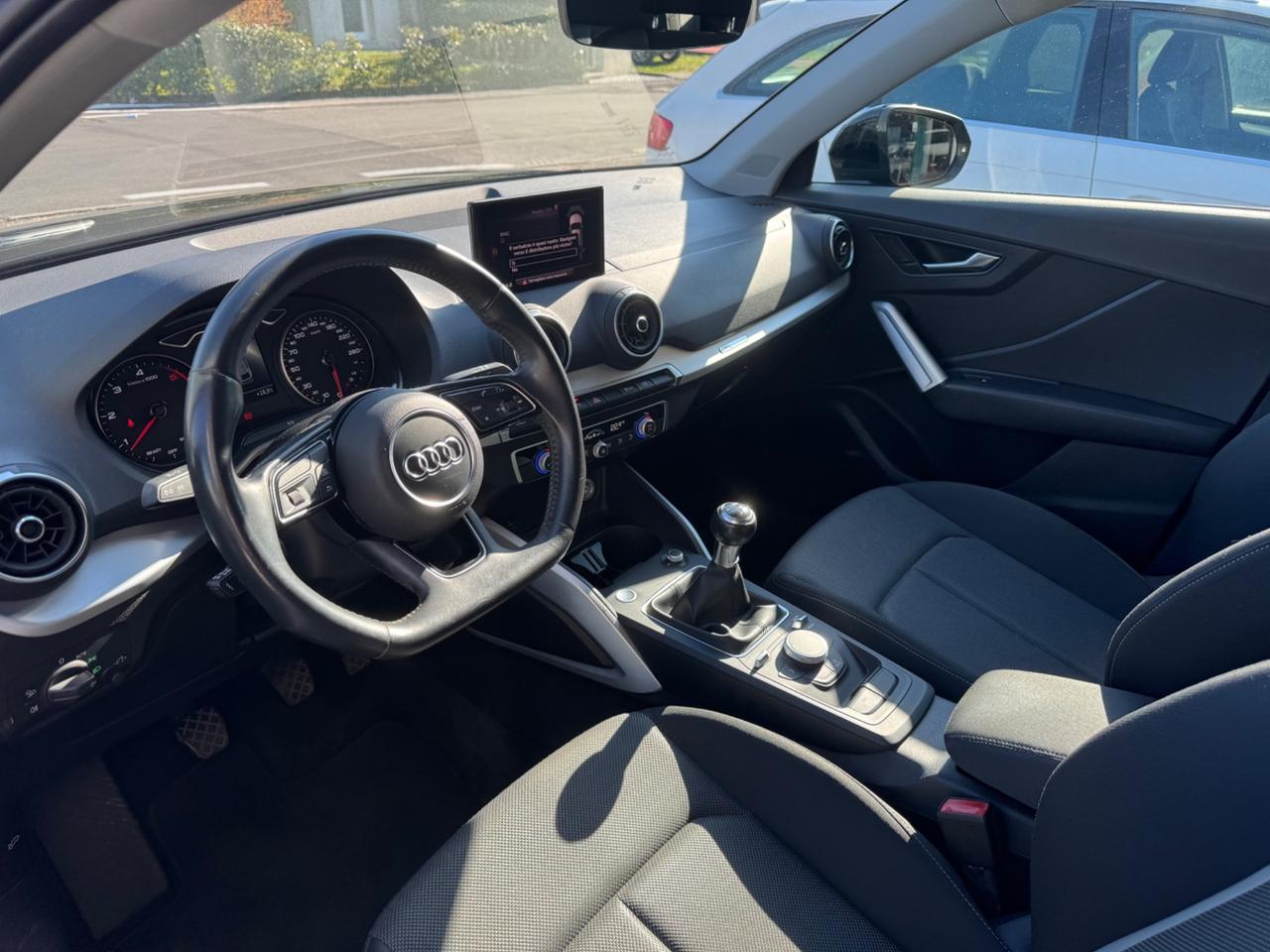 Audi Q2 30 TDI Business Design